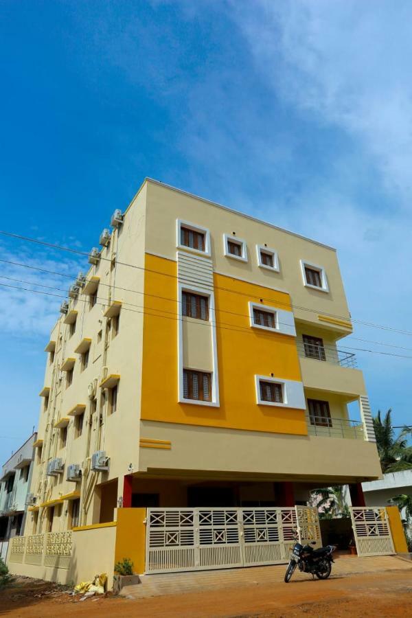 Sumi Palace Annexure Apartment Vallam  Exterior photo